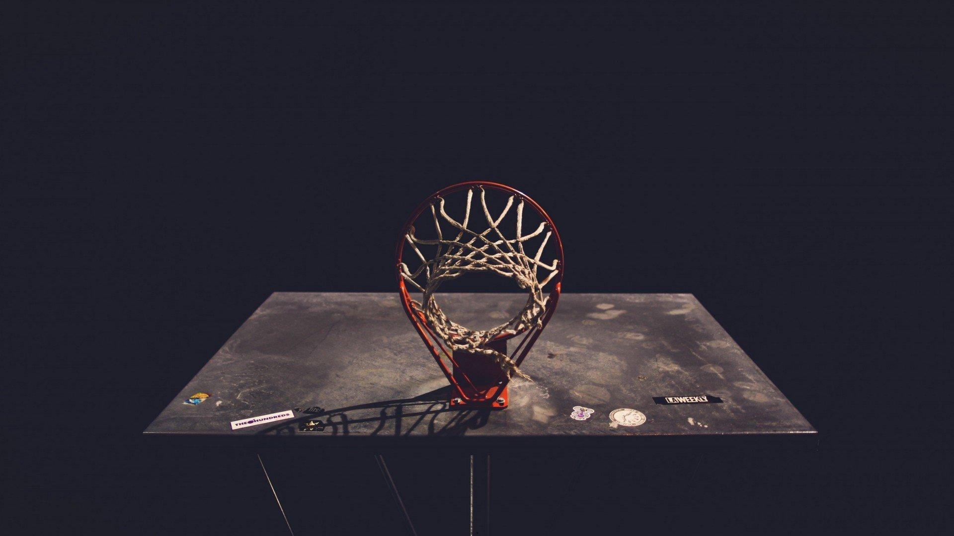 独家专访樊振东首谈风波，深夜遭陌生人闯入房间，坦言崩溃感席卷全身